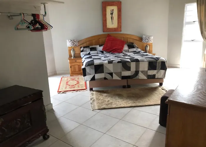 Pet Friendly hotel: Fig Tree Farm