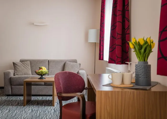  Point Apartments&Rooms