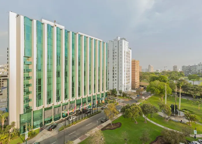 5 star hotels Delfines & Convention Center