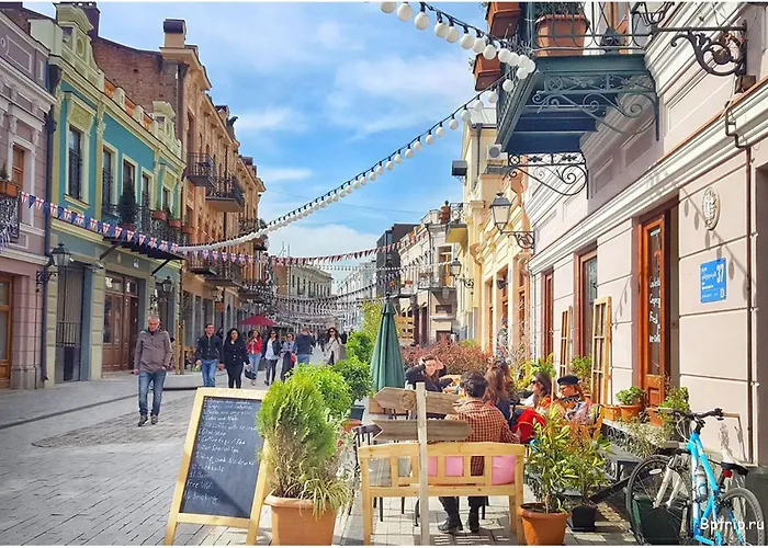 Guest House In Old Tbilisi