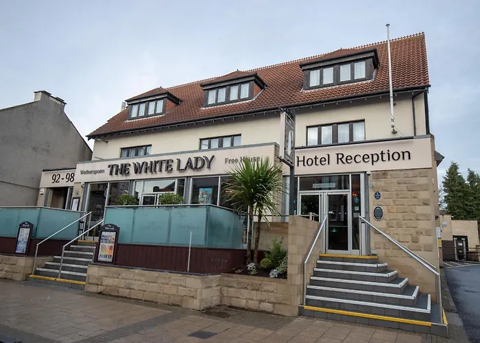 3 star hotel: The White Lady Wetherspoon