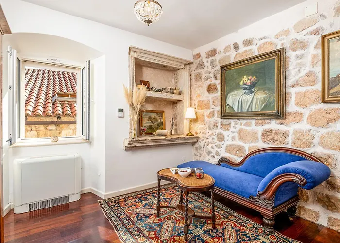 Your Cabin rentals Mirabilis, Stunning Superior , Dubrovnik Old Town