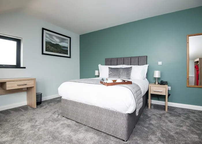 Standing Stones Lodge