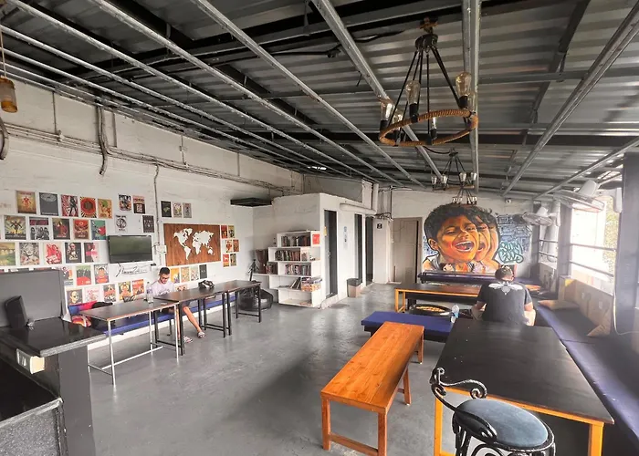 The Hostels Backpacker Cowies
