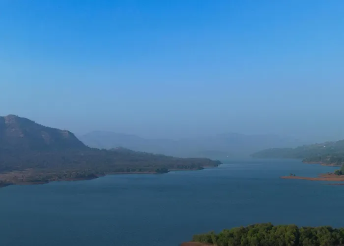 Villa: Ekam Lake House: Mountain Views & Wellness Retreat