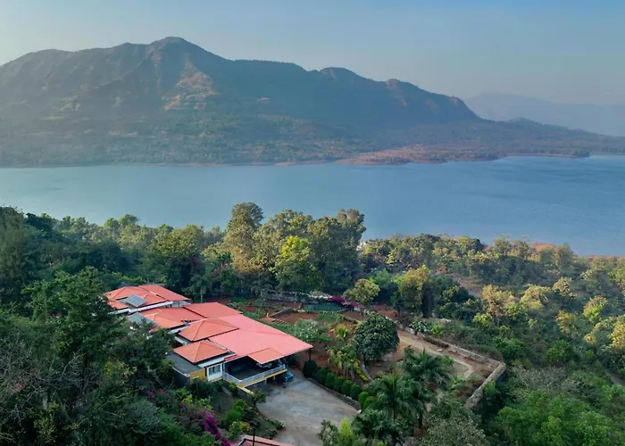 Villa: Ekam Lake House: Mountain Views & Wellness Retreat