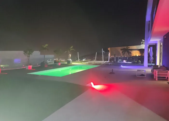 Blue Horizon Resort By Monte Leon