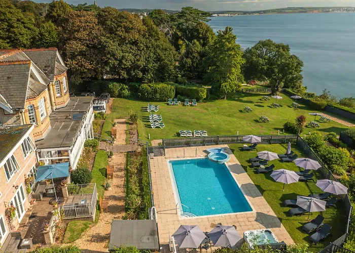 Luccombe Manor Country House