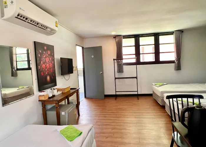 Phi Phi Inn