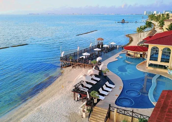 All Ritmo Cancun & Water Park