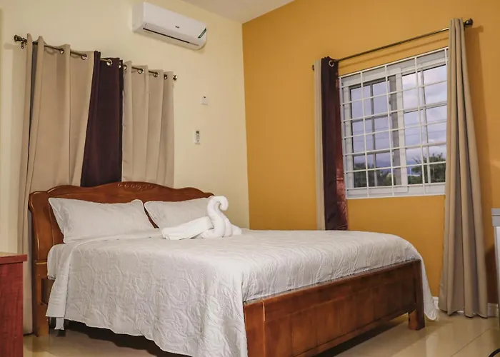 Central hotel: Incognito Culture Rooms