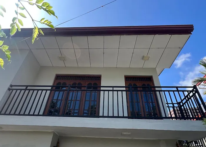 Villa: The Holiday Inn