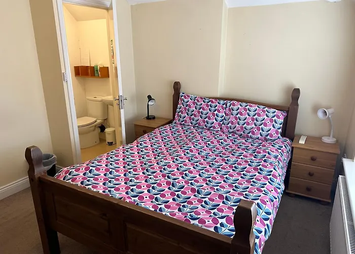 B&B only: 287 Green Lanes
