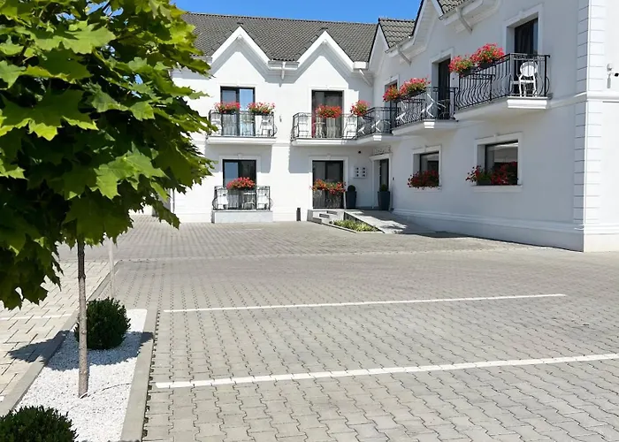 Krystal Boutique Mansion