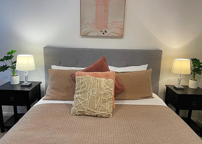 Apartment: Flat Bush Holiday Accommodation