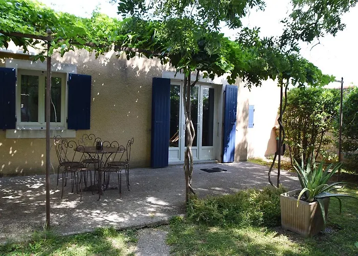  La Maison Des Invites