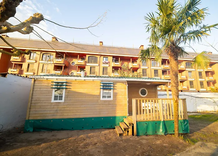 Alojamiento - Bungalows en el centro de Laredo a 200 m de la playa