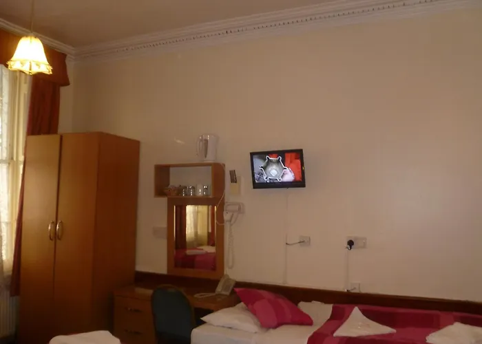 Guilford House Hotel