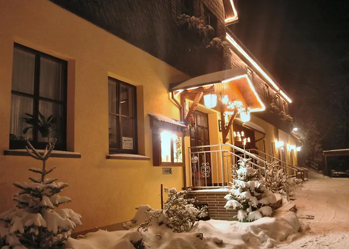 Hotel mit Tennis: Flair-Waldhotel Mellestollen