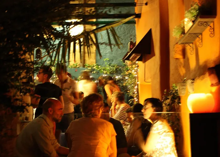 Albergue Revolutum Hostel