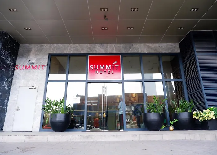 Summit Hotel Greenhills