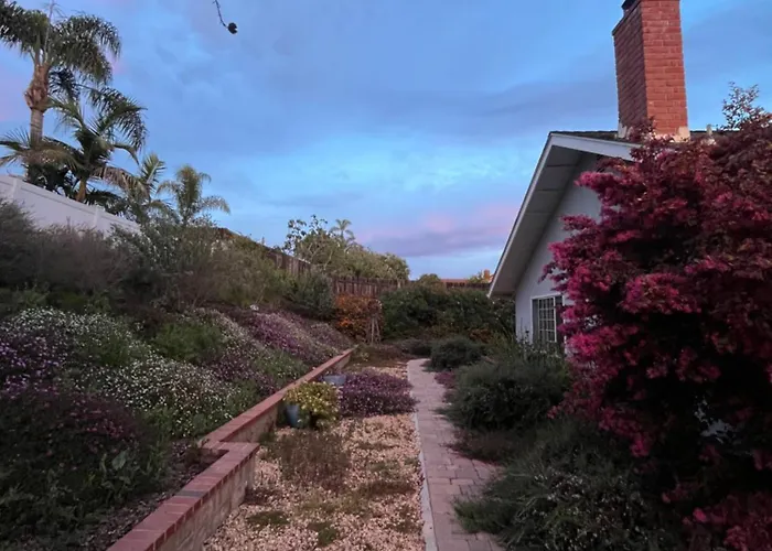 Rose Garden Home, Entire 4Bdr 2Bth House With Offices, Thousand Oaks