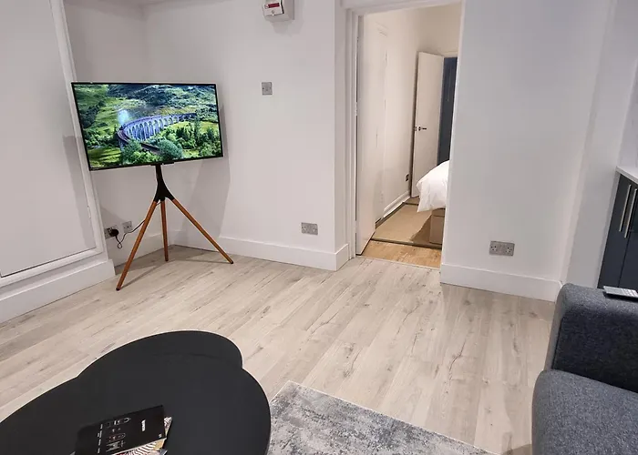 Victoria Lodgings London