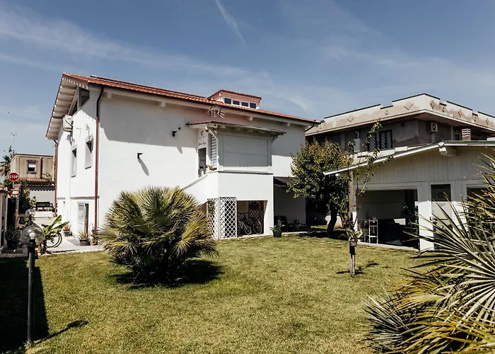 Hotels With Four Stars Capitani Guest House