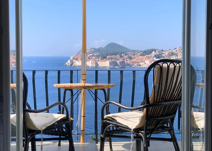 Strandhotel: Beach House Sveti Jakov
