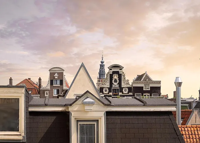 Cheap hotels Damsquare