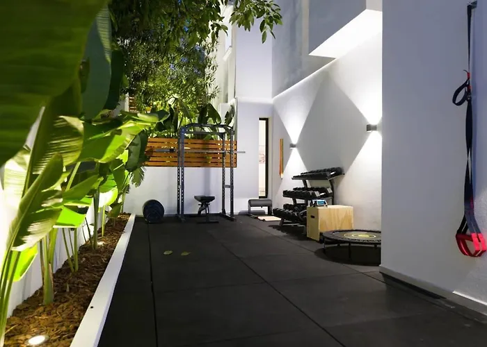 Villa Vega Luxury Living Premium Features Gym Jacuzzi