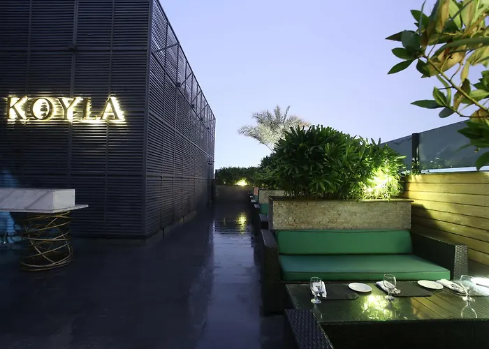 Luxury hotel only: Four Points By Sheraton Lahore