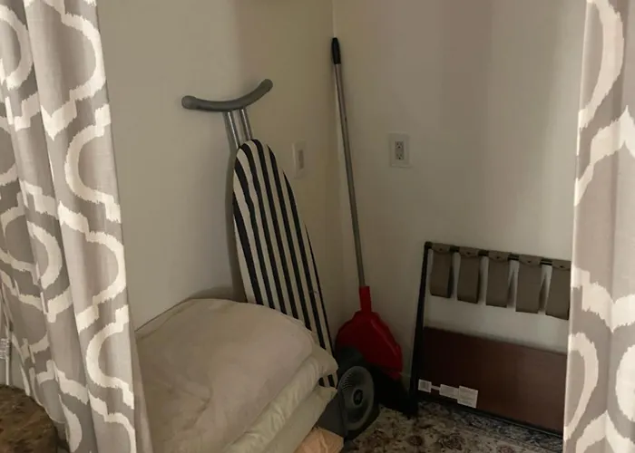 Guest House Near Universal Studios