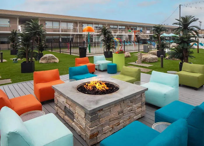 Ping pong hotels Harbor Provincetown