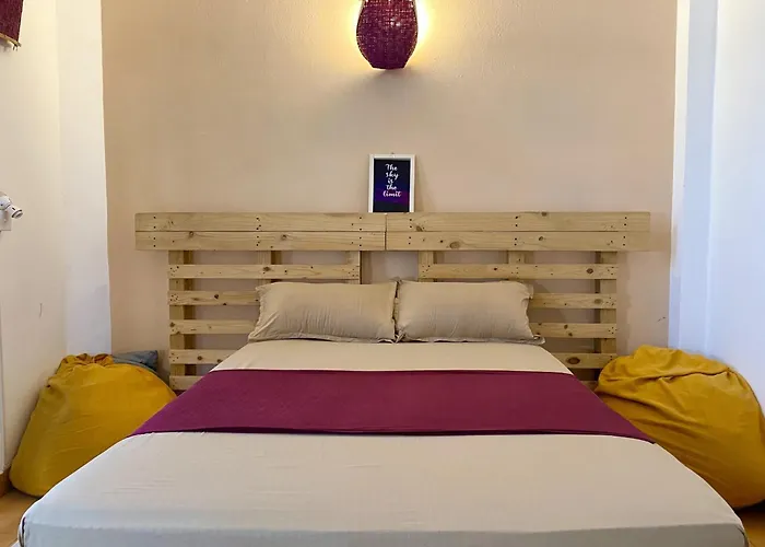 Pet Friendly hotel: Seconds Hostel - Colombo
