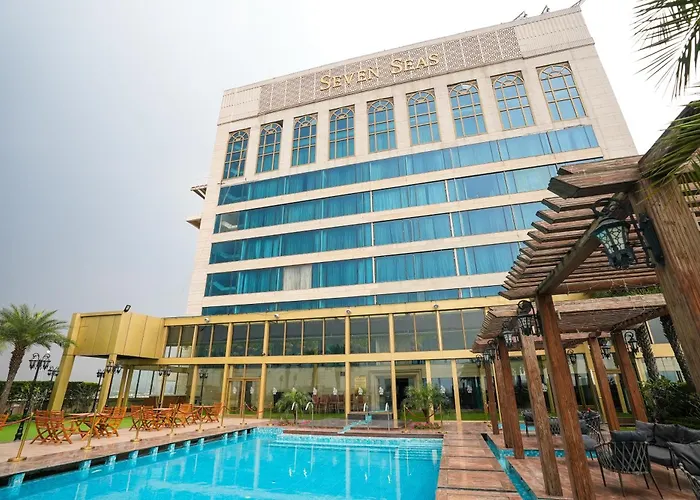 Hotel: Seven Seas Hotel