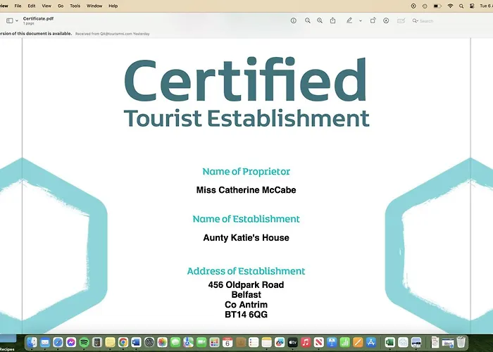 Aunty Katie'S House, Ni Tourist Board Certified & Located On The Main Oldpark Road To , With Free Continental Breakfast & Free Ultra Fast Sky Internet, Free Sky Sports & Free Sky Cinema, Self-Check In After 10Pm Gmt