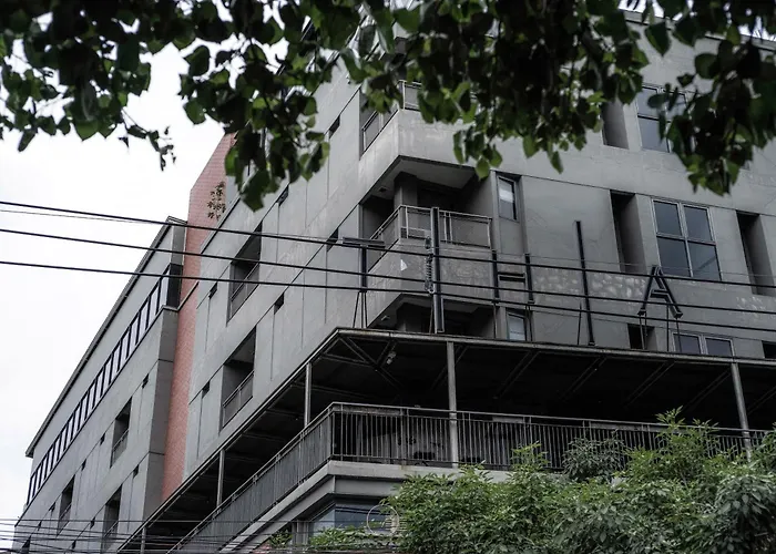Cheap hotels Tha City Loft By Th District
