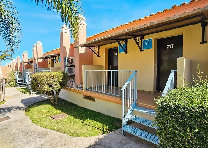 Zahara Sol Villas y Apartamentos by QHotels