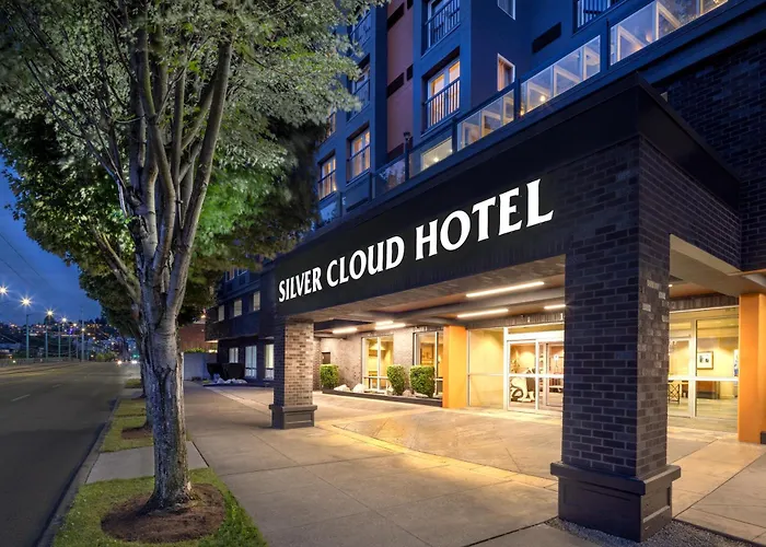 Silver Cloud - Lake Union
