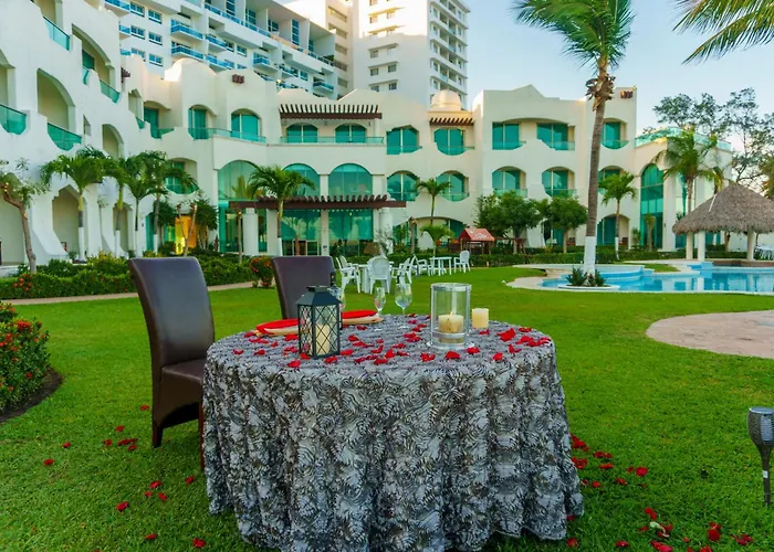 Playa Caracol & Spa