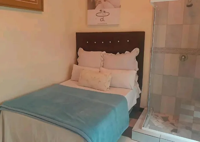 Private Villa: Valley Center Guest Lodge