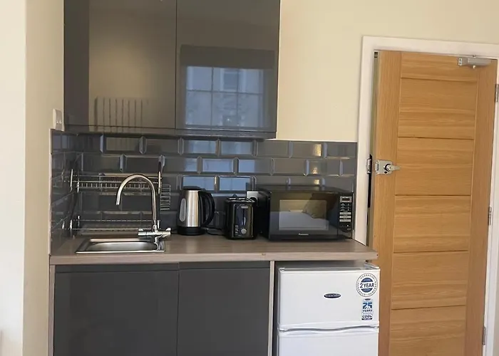 Grays Inn Road - Room 1