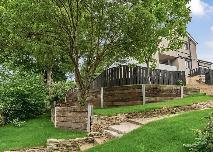Bungalow rentals Ridge London - Luxury Designer With Hot Tub And Sauna, Bexley Borough Of London