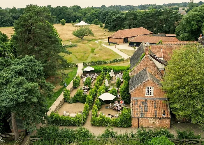 Fritton Lake - The Clubhouse