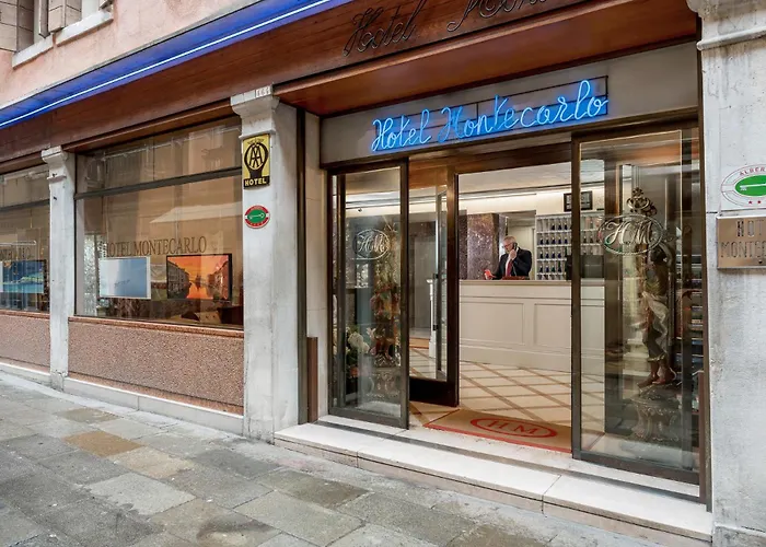 Jacuzzi-Hotel: Hotel Montecarlo