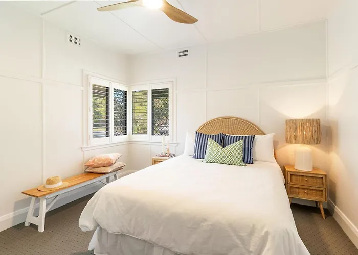 Rosie'S Cottage - Pet-Friendly Coastal Retreat In The Heart Of Yamba- Holiday Yamba