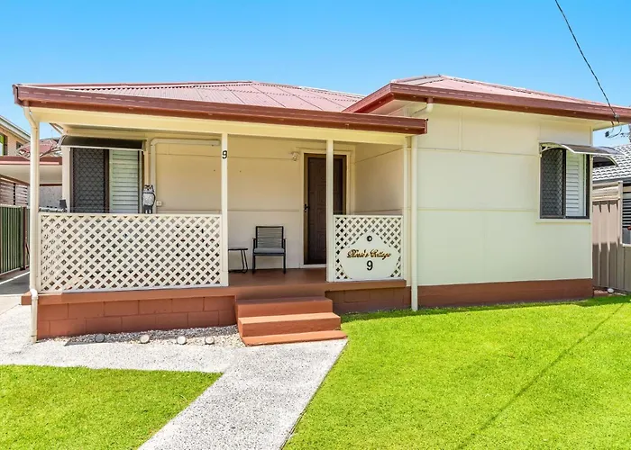Rosie'S Cottage - Pet-Friendly Coastal Retreat In The Heart Of Yamba- Holiday Yamba
