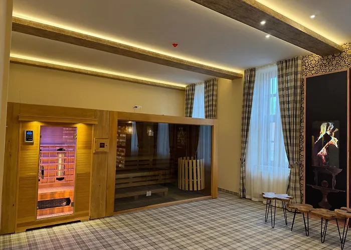Pannonia Hotel
