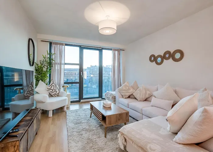 Apartment: Central Belfast Apartments, Victoria Place